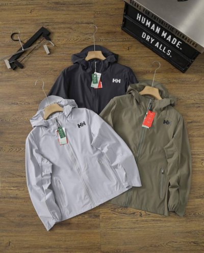 Helly Hansen -海丽汉森山系户外褶皱风格简约防泼水时尚夹克外套 男款防晒衣 工艺雕琢至上质感专业相伴砥砺前行 诠释探索真谛勾勒自信姿态进山赴野 抵达