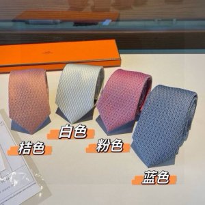 领带新款出货啦爱马仕男士新款领带系列 让男士可以充分展示自己个性 %顶级斜纹真丝手工定制