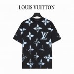 louisvuitton 路易威登 25Ss 满印老花四叶草渲染短袖T恤 定织定染260克进口原版面料,搭配32支1 1棉盖丝罗纹 专柜7150元购入 也是当季