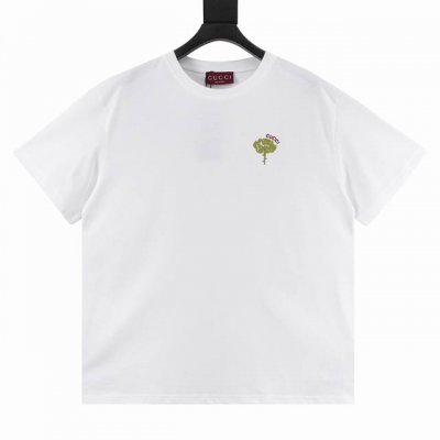 gucci 古驰 花卉刺绣字母圆领T恤 定制高克重 针织棉面料精心制作，手感特别的扎实，质感拉满，松软细腻上身舒适，优越的吸湿排汗性能，不闷热！胸前草写Logo