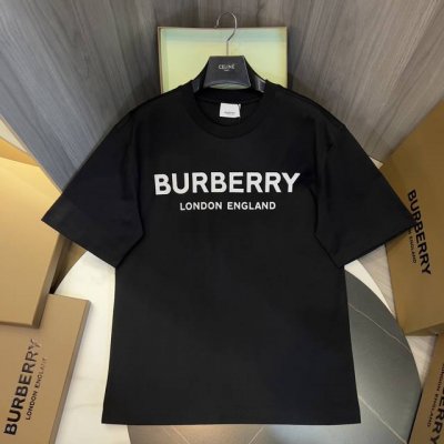 顶级最高版本 Burberry 巴宝莉 Bbr 经典胸口双字母图案圆领短袖T恤半袖 男女同款 情侣款 宽松版型 最高版本 原版面料 高版本 高品质 所有细节 面