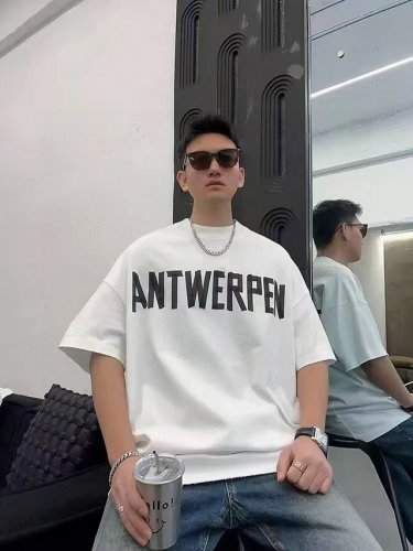 小七上新 Balenciaga巴黎世家23Ss春夏新款胶带字母标语做旧印花宽松百搭圆领短袖T恤 超高品质 选用230G双沙爽滑棉面料 定染同缸色螺纹 前后使用高