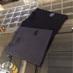 P250迪家胖哥哥福音2560秋冬新款半袖衫 上等绵羊毛混纺材质！高品质自然是大家的首选 胸前品牌植绒Logo设计！奢华气质！上身无敌柔软 呵护着您的肌肤. 柔