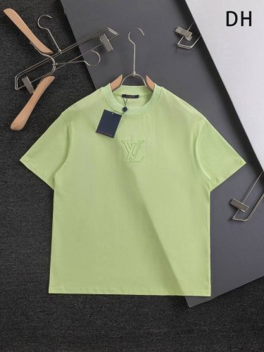louis Vuitton 路易威登 1V 驴家 微宽版型S-Xl 25Ss Lv 新品专柜走秀款 胸前镂空简约字母 后幅四叶草贴布字母刺绣Logo 男女同款！