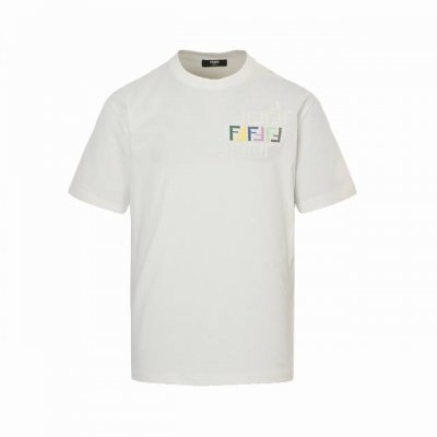 fendi 芬迪 Ff彩色发泡印花短袖 男女同款，采用32支250G纯棉面料，布面干净，上身非常的舒服，质感区别于普通棉质面料 ，胸口不规则彩色发泡立体胶工艺在