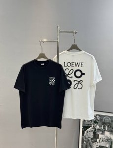 Loew*E罗意-威25S新款T恤.男女同款！基础款推荐.经典罗意威Logotanghuat工艺.立体丰满.在当今浮夸的面前 显得格外与众不同，260G纯款质地