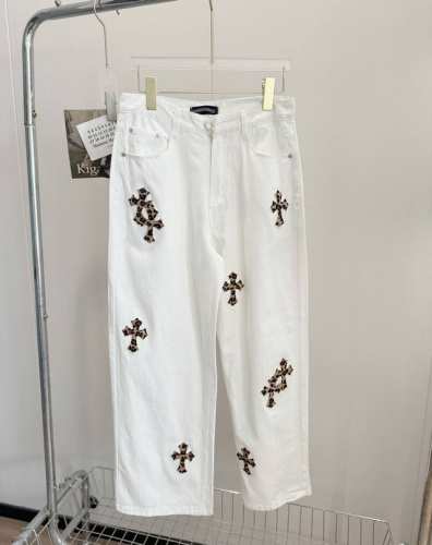 品名：Chro* Hearts 克罗十字架小野豹纹白色牛仔裤 尺码：S.M.L 颜色：白色 神裤炸街预警！腿长2米8的野性狙击！穿上直接变身 人间猎豹 ，走路带