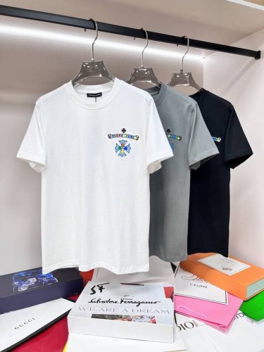 主推 克罗心 独家专供春季新款 克罗心时尚休闲圆领短袖，纯棉面料原单工艺高端欧版原单T恤，潮流时尚休闲半袖 透气舒适度高，细节无可挑剔，品牌元素设计理念，体现高