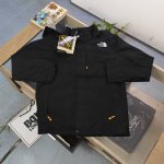 上新210 【款号：Dx9910】高版本 2025新款The North Face北面Tnf经典简约字母Logo印花防水透气软壳连帽冲锋衣外套，助你无惧低温，尽