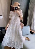 高端品质 无敌爆 超仙纯色绣花拼接中长款两件套连衣裙 顺纡刺绣连衣裙，一眼便是仙雅出众，在重工刺绣的工艺下，更显精致高级 Smlxl