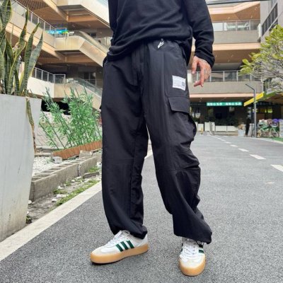 Ymm新款工装长裤采用优质棉质材，搭上身足够吸睛且回头率爆棚！前幅标识字母刺绣工艺，男女同款！码数：M-Xl