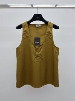 P300Saint Lauren* 猎装U领背心 亨利背心，U领搭配隐形三粒纽扣门襟 深袖孔设计，点缀孔眼细节 精致酷飒 率性优雅 Sml
