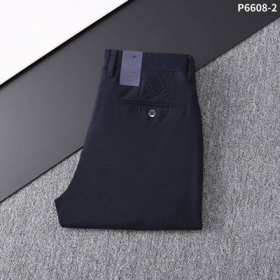 25春夏 新款休闲裤 款号： p8600-2 尺码：29一42 好穿不挑身材，整体以舒适为主，裤腿大小做的恰到好处，显瘦显腿直，轻松穿出满屏的大长腿，拉长比例气