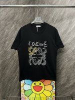 款号 G45 罗意威彩色素描大标刺绣圆领短袖 loewe官网Zp同步新款T恤 面料采用32支双纱280克高克重纯棉面料 同缸定织定染原版同色螺纹 进口机器万针经