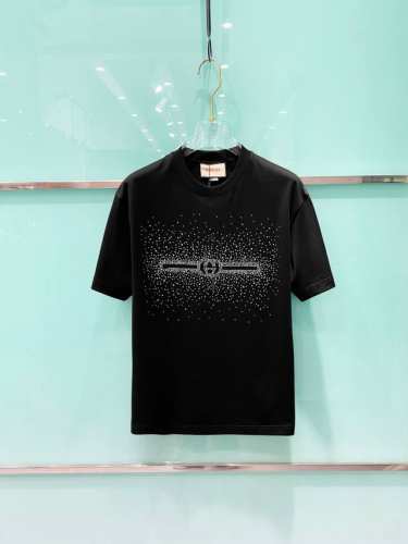 新品 Gucci男士时装款圆领短袖T恤，贸易公司洋行货，高级限定款，25年春夏新品，明星级人气单品！ 客供埃及进口顶级面料，甄选尼罗河区域光照极好的上等棉花原料