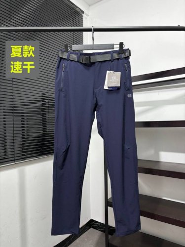 夏款！夏款！夏款！冰丝速干面料！ 可隆腰带款，高弹力速干卫裤！原版带Logo字母腰带！口袋拉链款！ 原单Kolonsport可隆休闲长裤，运动速干面料！男款户外