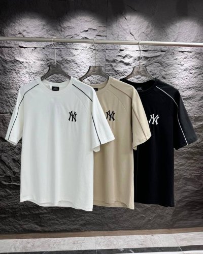 刺绣款放心推不下架 Mlb洋基队2025夏季新款索罗娜纯棉户外运动短袖T恤！ 夏季首选的一款短T，研发专利索罗娜260克纯棉料， 透气舒适排汗性能非常好，上身面