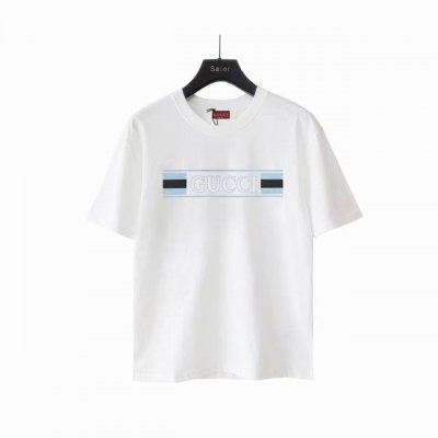 实拍细节图+尺码表 Gucci 古驰 新能源电池Logo印花圆领T恤 选用客供定制针织100%纯棉面打造,面料手感细腻，厚实有质感的纯棉布 高密度的机织工艺，如