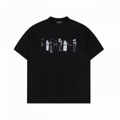 Balenciaga 巴黎世家 印花烫钻短袖T恤 纯棉250克重洗水面料，柔软亲肤细腻。做工细致，厚度适中。男女同款，宽松版型，时尚减龄百搭。 颜色：黑 白 尺