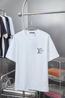 LV 25Ss早春新款 Lv字母烫钻短袖 轻奢主义 男女日常通勤穿搭必备单品 正确版本 欢迎对比 详细特征 320克 % 纯棉双纱汗布面料 同缸定染特种加粗32