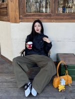 露露乐檬 Lululemon 顶级品质 三标齐全 哇塞！Lululemon 这件冲锋衣美到犯规 宝子们，夏天的户外，阳光炽热，紫外线肆虐，Lululemon 2