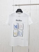 P140 Maxmar* 25Ss春夏新款涂鸦印花贴布绣短袖T恤 采用棉质平纹针织面料，正面饰有贴布品牌标识字母印花图案，罗纹领口和下摆 Size：S M L