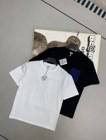 Loewe罗意威2025春夏新款口袋刺绣Logo圆领短T 高版本高品质原版面料 网红明星同款 胸前立体口袋刺绣工艺 面料为260G纯棉面料 手感非常舒服 超级百