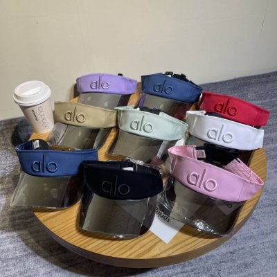 alo 刺绣反光空顶帽