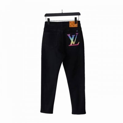 实拍细节图+尺码表 Lv路易威登Louis Vuitton 休闲水洗牛仔裤带彩色字母标志 最新品，专柜同步有售，原单狠货，水洗休闲牛仔裤，进口原版水洗弹力面料，