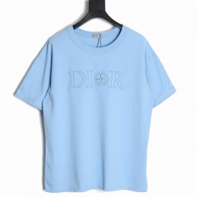 dior X Stone Island 迪奥Cd石头岛 联名款刺绣字母罗盘短袖T恤 Dior这款 T 恤来自 Dior And Stone Island 限定系