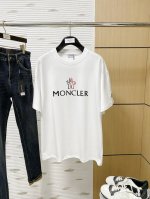 蒙口单穿打底都是首选 高定面料纯棉面料！2025春夏新品短袖时尚经典圆领短袖时尚单品设计，更加时尚舒适，高标准定制，上身非常有型，胸前品牌经典Logo 图案 客