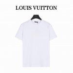 礼盒包装 Louisvuitton 路易威登 字母Logo珍珠贝壳烫压短袖T恤 面料采用客供定织260G平纹布弹料，洗水后达280G 原版定制 简约而不失细节的