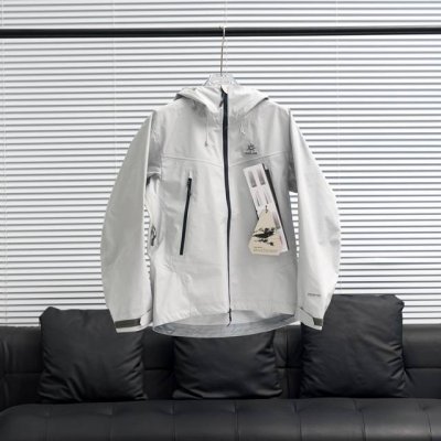 工厂p直供 Kailas丨凯乐石博格达Lt连帽冲锋衣 配色：浅灰色 尺码：S-Xxl