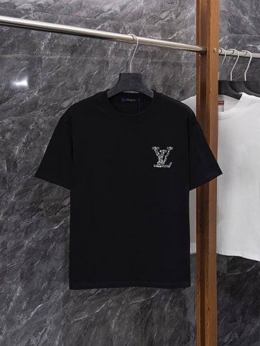 款号J28 louis Vuitton*路易威登 lv 菲董重工珠片烫钻Logo短袖T恤 定制280克32支全棉双纱紧密爽滑面料 布面干净 布纹清晰 手感非常细