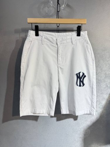 gucci 古奇 2025年Ss休闲短裤，面料舒适透气，双侧插口袋设计！简洁大方的Logo标志 一款日常穿着，简单大方，兼备多功能休闲短裤。高端潮范路线 全线进