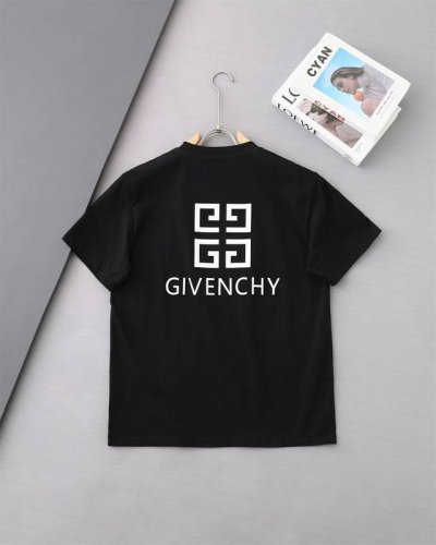 高品质 Givenchy 纪梵希立体硅胶压花新款T恤！ 25Ss春夏新品，前幅小字母Loog，后幅大字母Logo，采用环保硅胶片，无甲醛，对身体无危害， 采用3