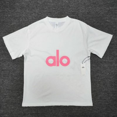 顶级版本Alo 2025Ss字母硅胶Logo字母简约短袖T恤 购入原版开发 进口浆料 随便水洗不会任何变形 保证不掉色不开裂 印花精细 采用260G精梳棉双纱面