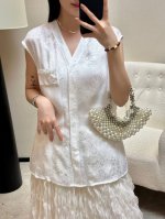 新款真丝、真丝花萝、口袋钉珠气质减龄款 白色、奶黄色 S Xl