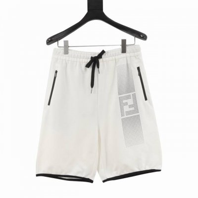 Fendi 芬迪 单边波点双F短裤 全新美学灵感趣味设计,渠道性质精品。让整体造型设计更加优雅时尚，今夏最火系列，无数明星潮人追捧。裁剪工艺细节处理工整为玩味时