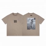 24Ss 三杆 Fear Of God Essentials 人像印花短袖T恤 款号：E2351# P110 颜色：沙漠灰 码数：S M L Xl