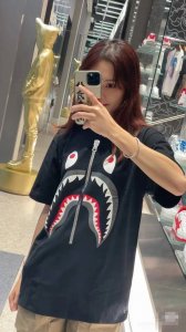 001038款Bape鲨鱼嘴印花短袖T恤 男女同款 码数Smlxlxxl 黑色白色