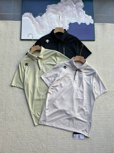 25夏季迪桑特男士珠地纹速干面料Polo短袖！ 结合了仿棉手感、吸湿排汗、速干、防晒等多项功能，为穿着者带来优越的舒适体验。这种面料不仅柔软轻盈，无摩擦感，而且