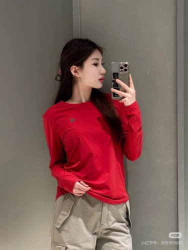 女款 报单备注女款！可隆蛇年限定女士打底衫可隆这次出的颜色好美袖口还有中国结设计 本命年的情侣夫妻们！安排起来！料子很舒服 可隆打底衫24秋冬新款女子综训系列长