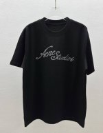 Acne Studios圆领短袖T恤 蓝灰色发泡印花 面料定制定染 300克100%纯棉短袖 手感非常舒服 超级百搭好看的一款短袖 品质绝对保证 黑白色 男女同