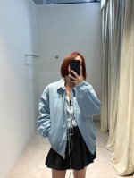 prad* 25Ss早秋新款 低饱和色度老干部夹克外套丨独家高版出品！进口高密度精纺斜纹纯棉面料质感挺阔舒适！立体剪裁宽松版型高级时髦！百搭不挑人上身巨显瘦。完