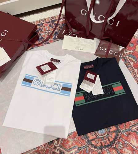 100（全套原包装 gucci/古驰清新徽标印花混合Tee 纯白+清新蓝/黑胶+复古绿 的配色高级得很！找回少年感穿搭！说实话 我自己是喜欢新设计师Sabato