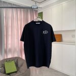 Dio 迪奥2025夏季新款 个性字母Logo印花 短袖T恤 定制面料300G 男女同款 颜色：黑色 白色 湖绿色 天蓝色 尺码: S M L Xl Xxl 五