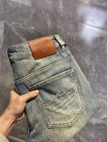 armani阿玛尼 2025Ss春夏新款男士牛仔裤短裤 精选进口丹宁牛仔面料 重工环保洗水 手感柔和 兼备耐磨性 版型小直筒 微弹力显瘦修身，细节完美，五金辅料