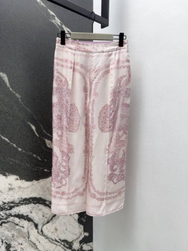 her 25Ss 春夏新品Brides Gala En Fleurs印花真丝阔腿直筒裤裤 100%真丝斜纹绸质感超赞 气质牙签线压褶直筒裤型随性大方 绝美配色全