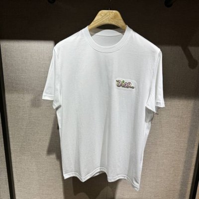 补单回货 上新，D#Or刺绣细节全棉短袖T恤。订织全棉面料质感好，面料舒适亲肤。颜色:黑，白色。尺码:S-M-L-Xl-Xxl。